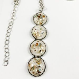 Necklace w/ matching earrings